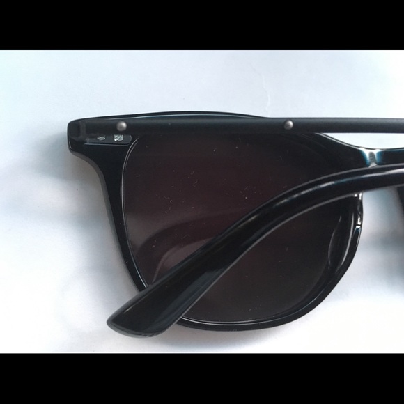 Bottega Veneta Sunglasses - Picture 4 of 7